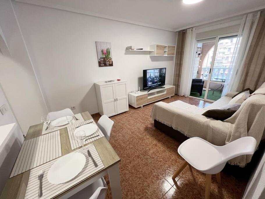 Nice And Central Apartment Torrevieja Exteriér fotografie