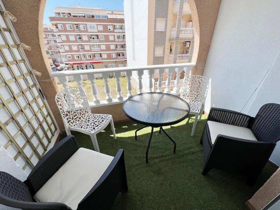 Nice And Central Apartment Torrevieja Exteriér fotografie